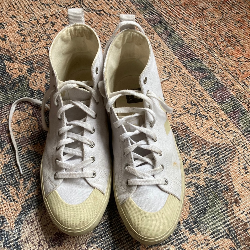 Veja Nova HT canvas